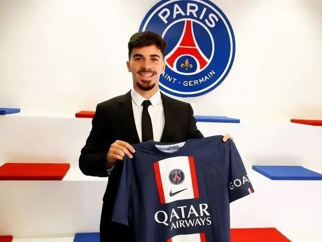 在报道中称 在报道中称