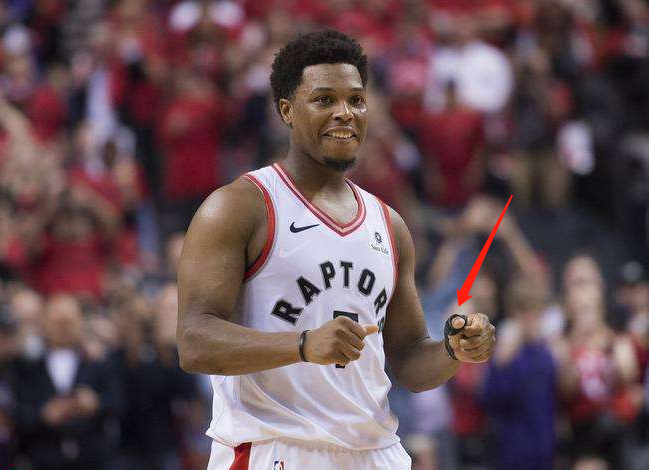 字母哥出战 字母哥出战