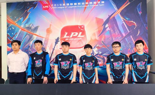 在这场比赛 在这场比赛