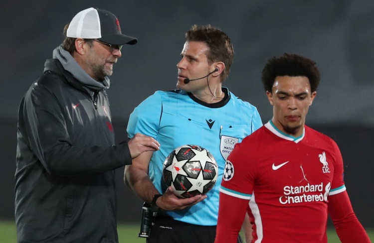 在一场客场 在一场客场