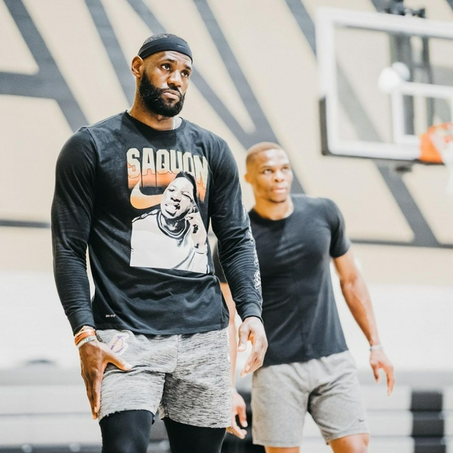 的话题点形 的话题点形